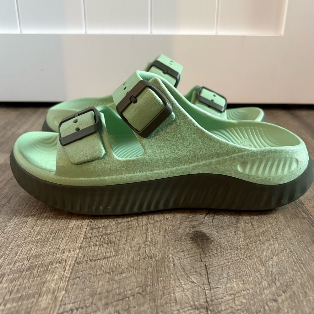 KuaiLu Recovery Sandals - Picture 2 of 4